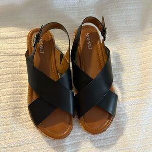 EUC - Nine West Platform Sandals - 10 Medium